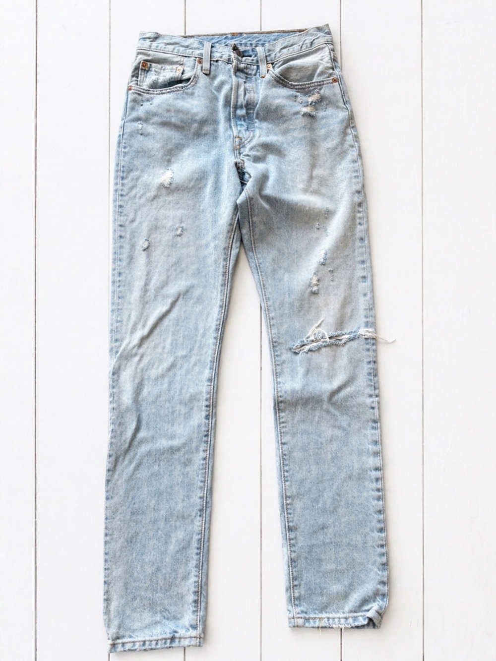 Levi's Light Wash High-Rise Jeans - Size 27 - Picture 4 of 6